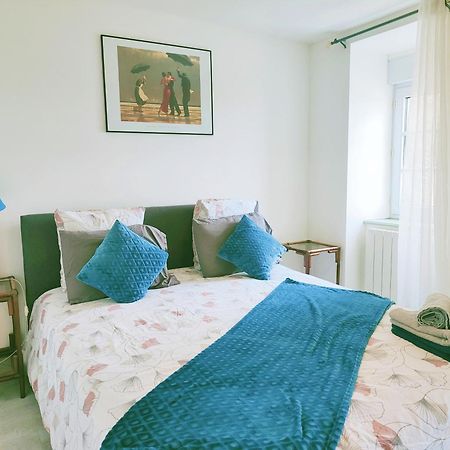 דינאן Les Appartements Du Marche מראה חיצוני תמונה