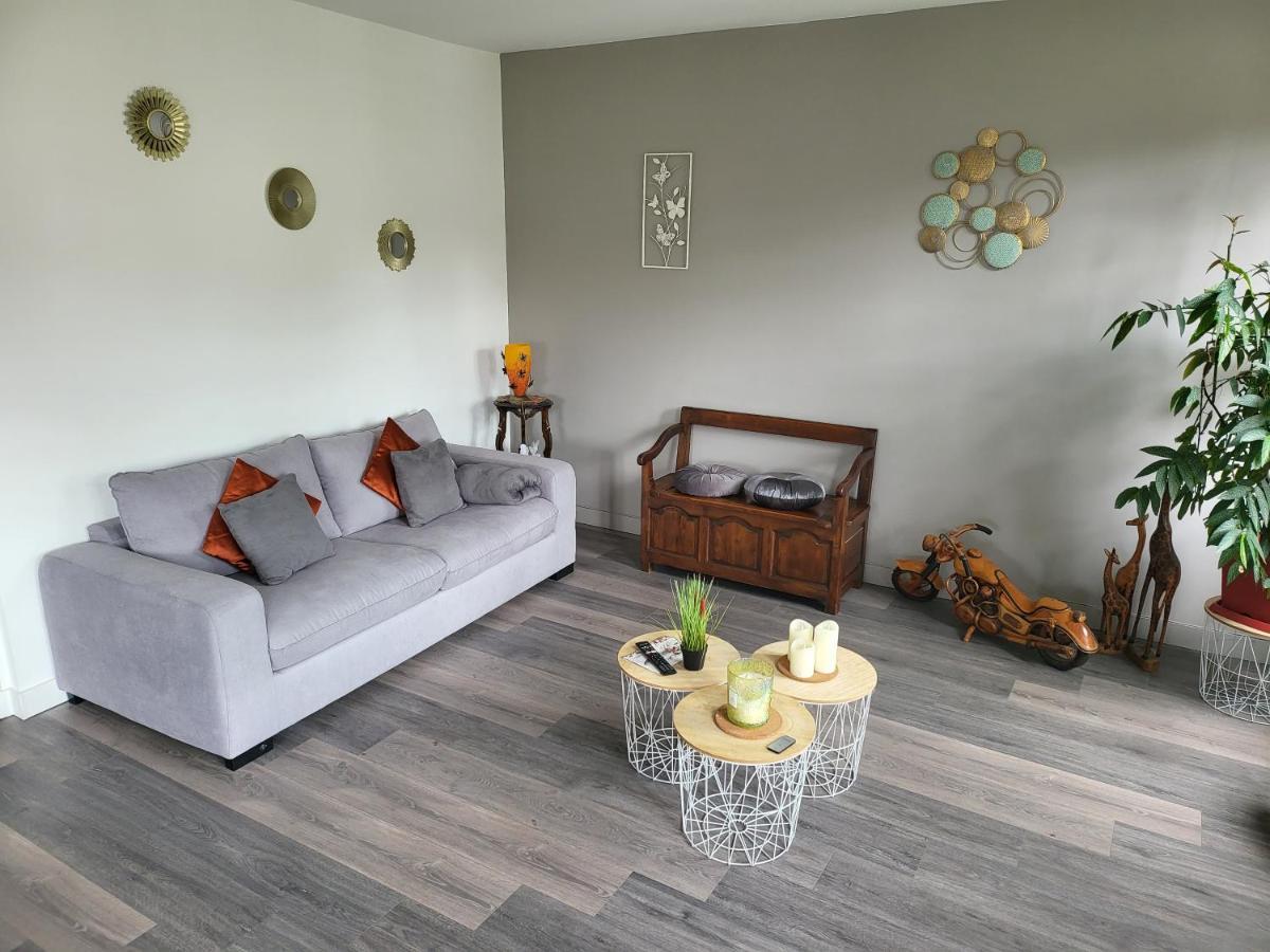 דינאן Les Appartements Du Marche מראה חיצוני תמונה