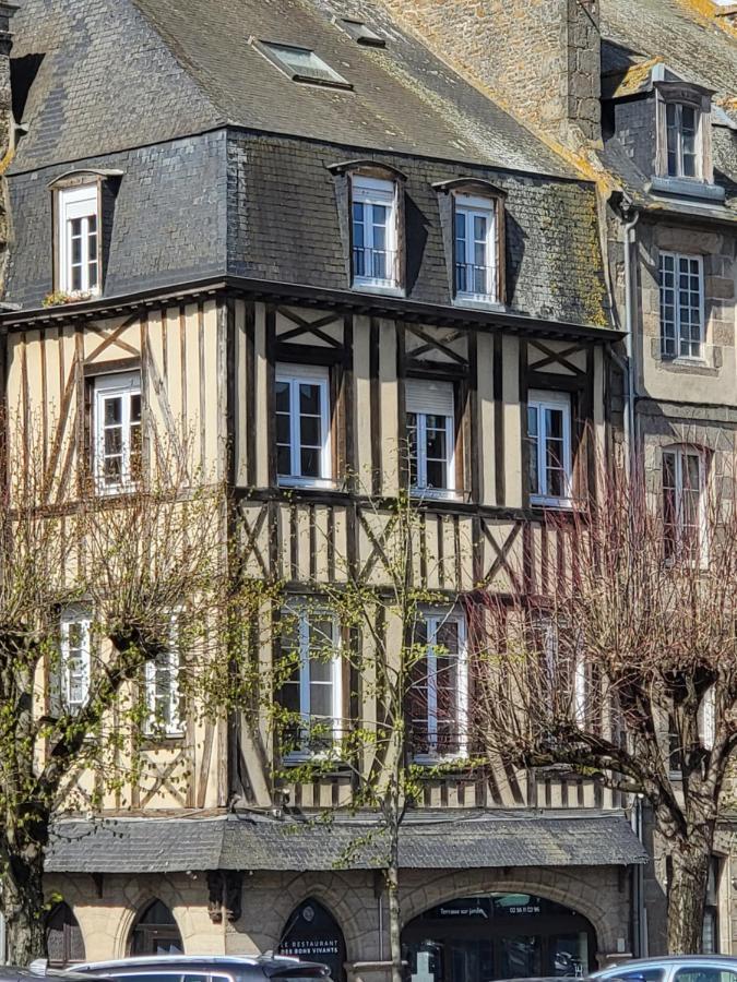 דינאן Les Appartements Du Marche חדר תמונה