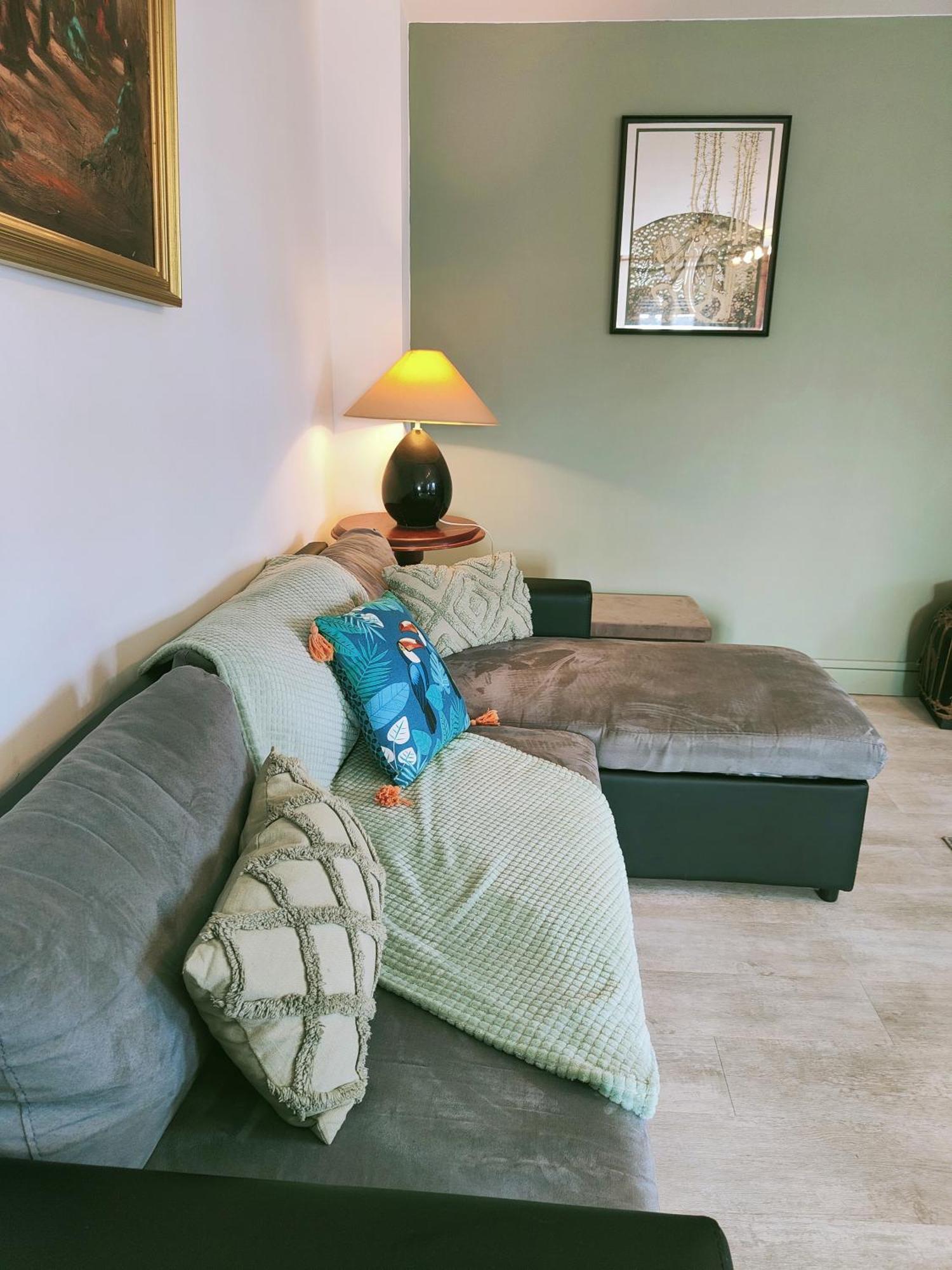 דינאן Les Appartements Du Marche מראה חיצוני תמונה